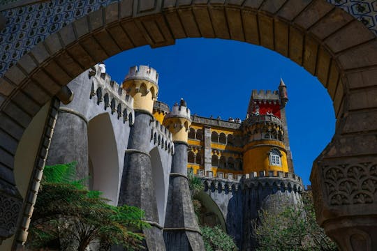 Full-day shared tour to Fátima, Nazaré, and Sintra from Lisbon