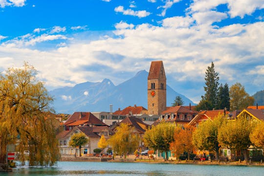 Descubra os pontos mais fotogênicos de Interlaken com um guia local