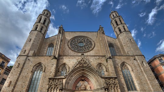 Santa María del Mar guided tour with terrace access and sweet treat