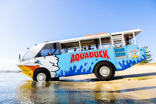 Aquaduck city and river tour