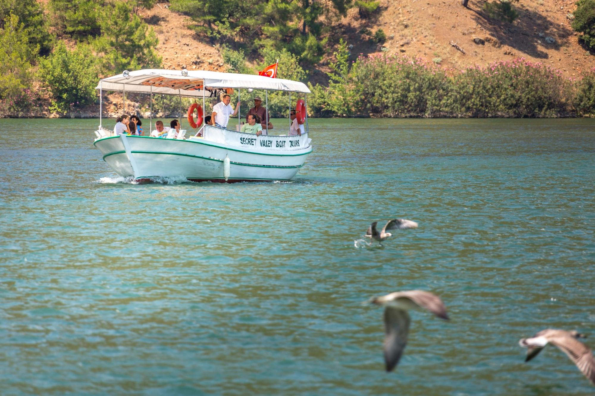 Secret Valley boat tour