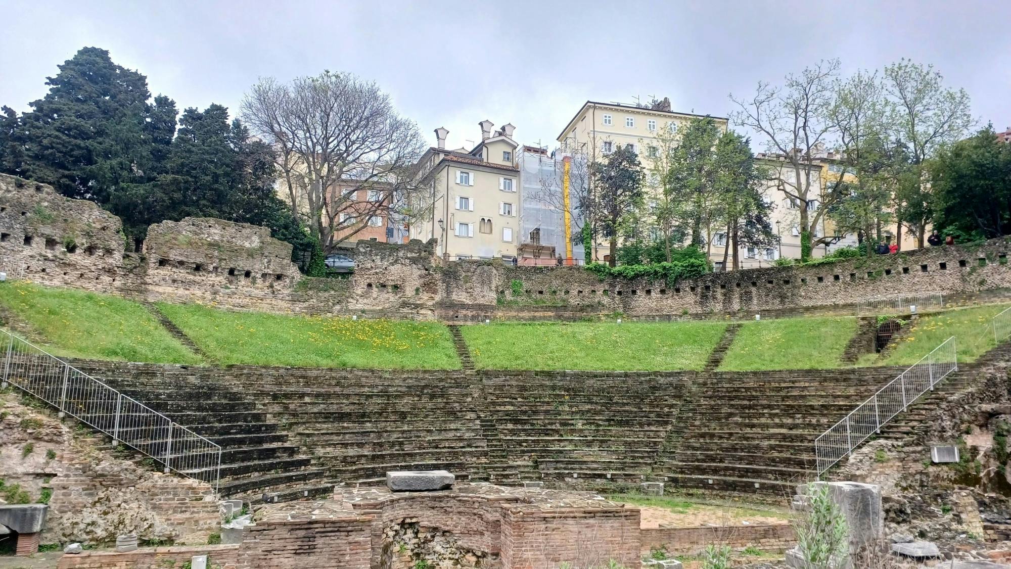 Half-day guided tour of Trieste with panoramic bus tour