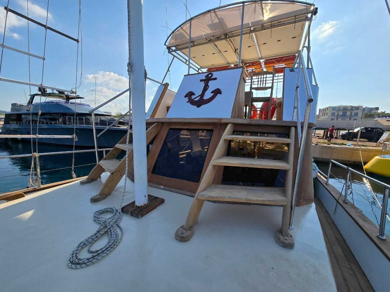 Calypso Boat Cruise from St. Paul's Bay