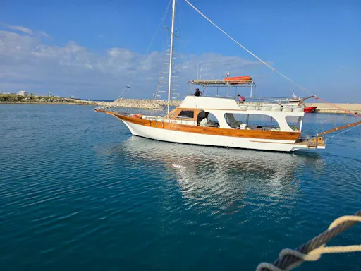 Calypso Boat Cruise from St. Paul's Bay