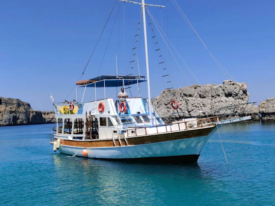 Calypso Boat Cruise from St. Paul's Bay
