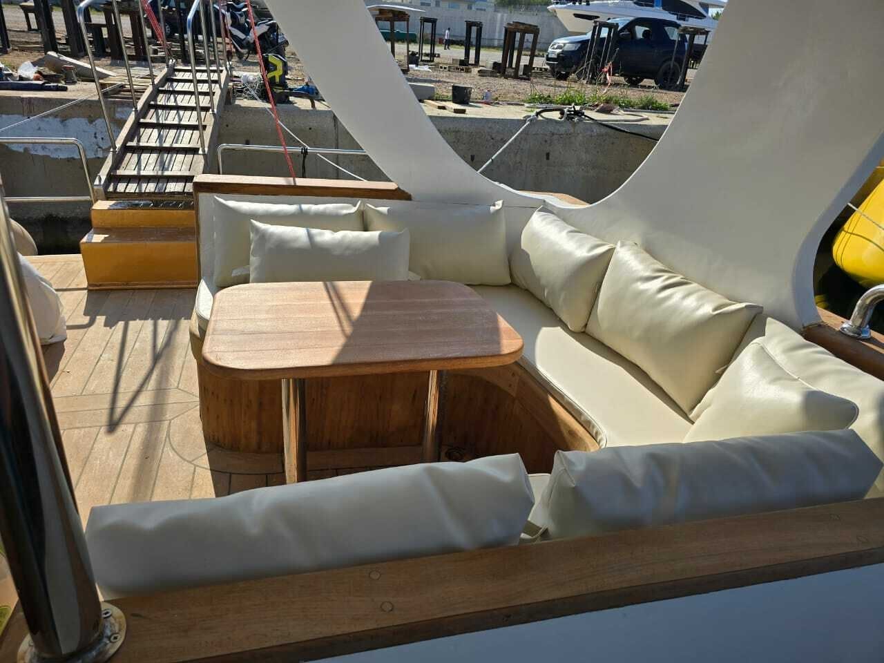 Calypso Boat Cruise from St. Paul's Bay