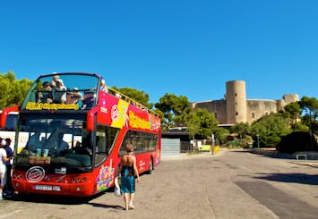 Biglietti per l'autobus hop-on hop-off e il treno turistico di Palma