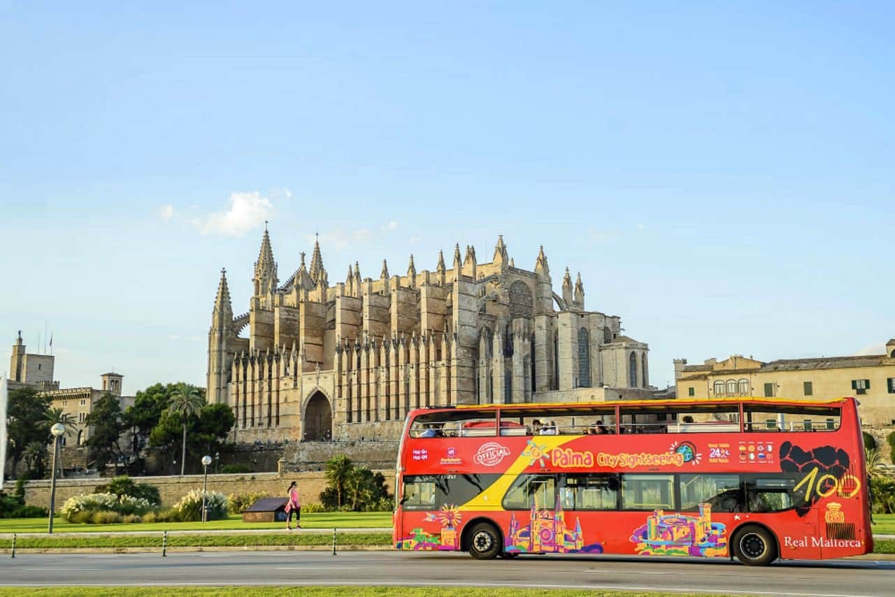 Palma hop-on hop-off bus and tourist train tickets
