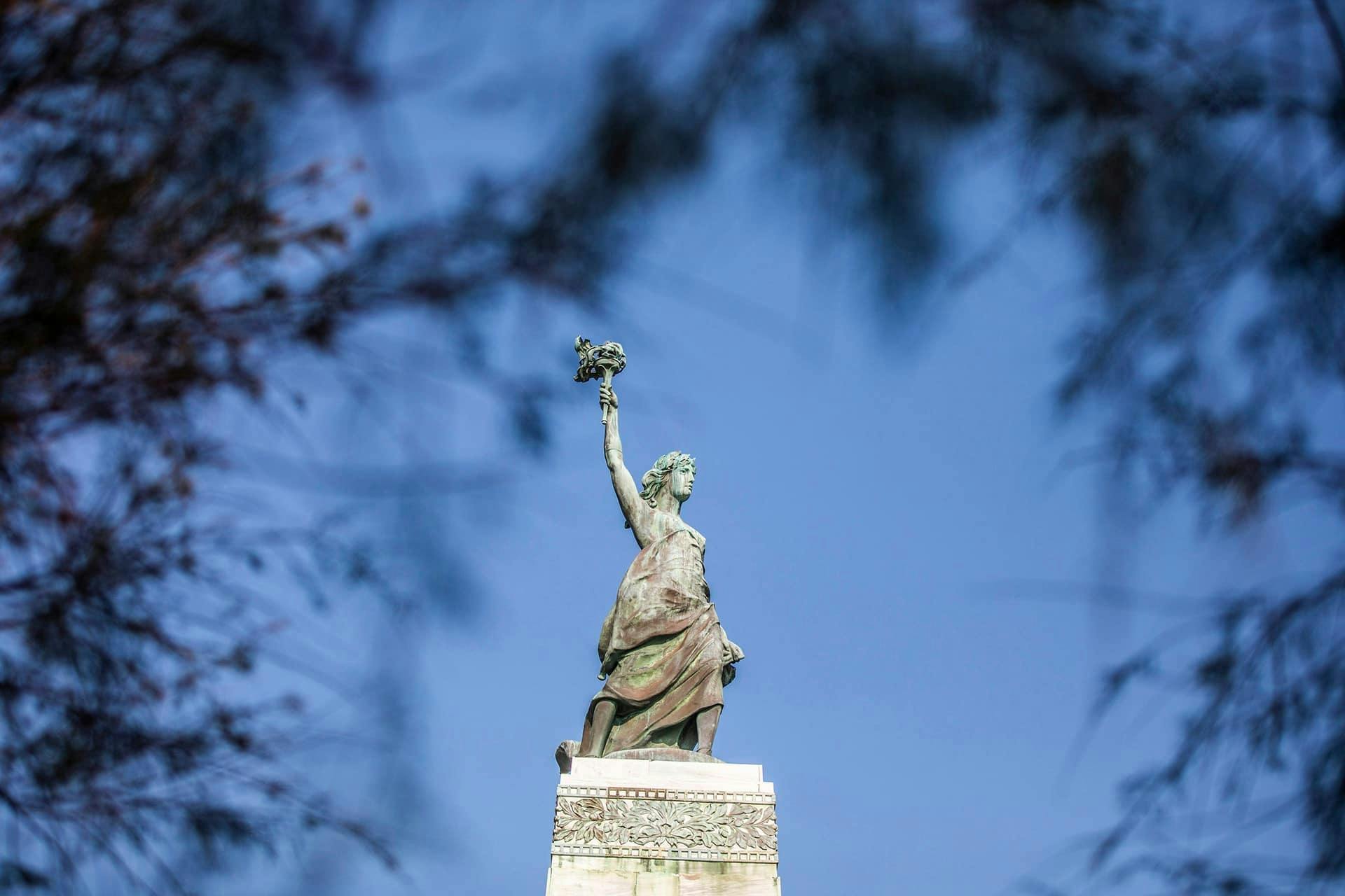 Lesbos olive-oil tasting and mountain village tour in Polish