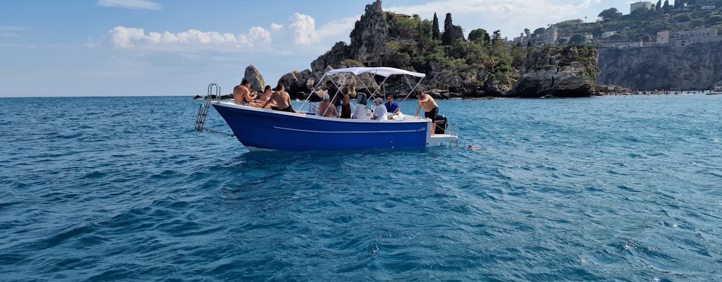 Cruzeiro pela Baía de Taormina na Sicília com um aperitivo