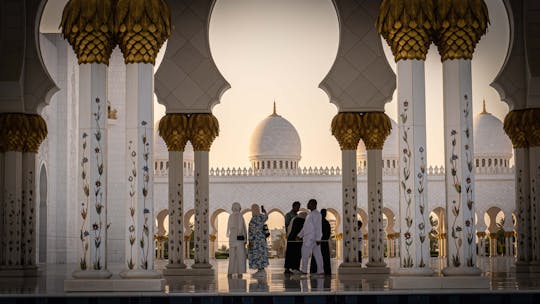 Abu Dhabi Aladdin adventure with Etihad Tower and Qasr Al Watan