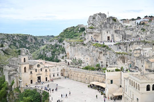 Tour di Matera con case-grotta e degustazione di cibi locali