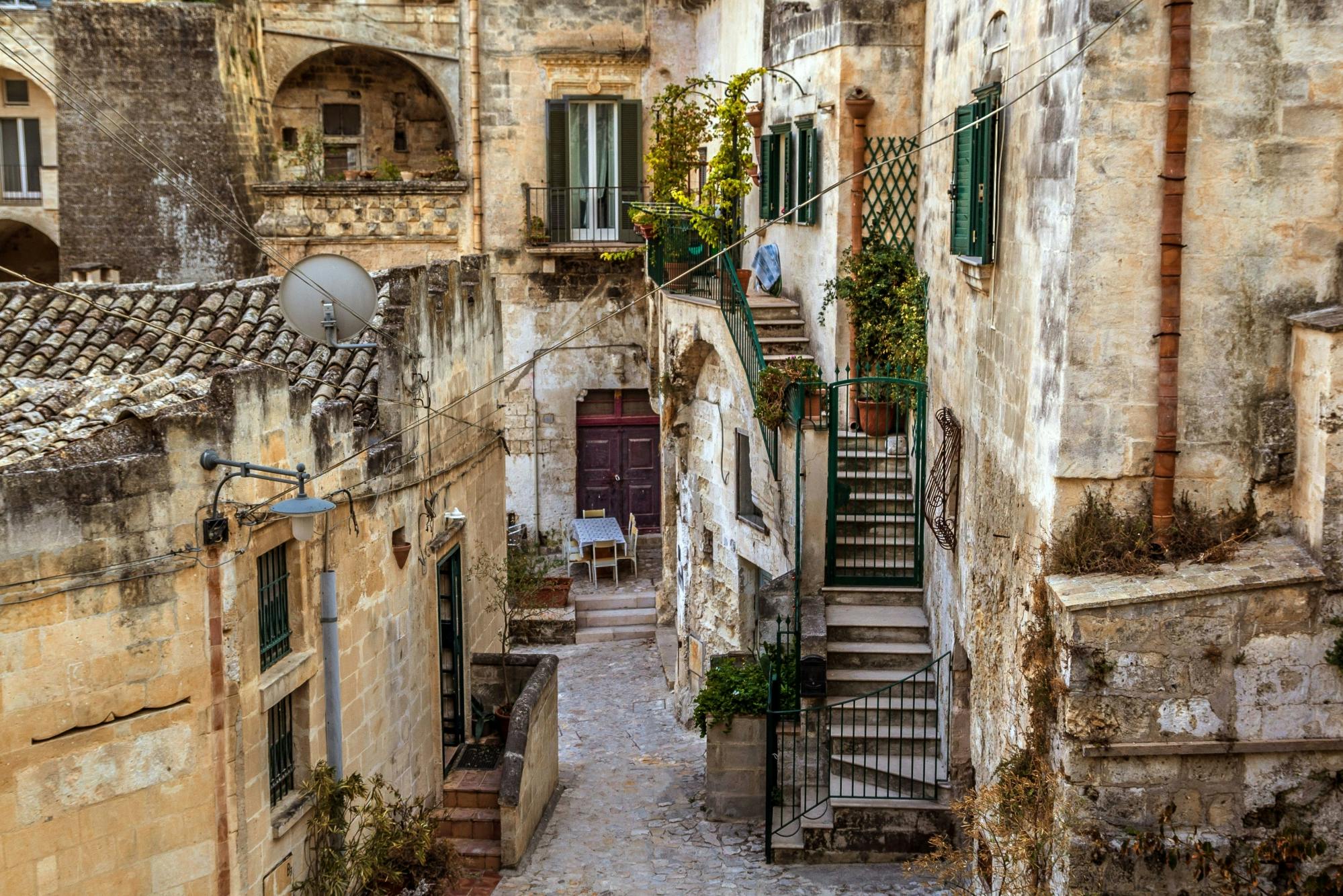 Matera tour with cave homes and local food tasting