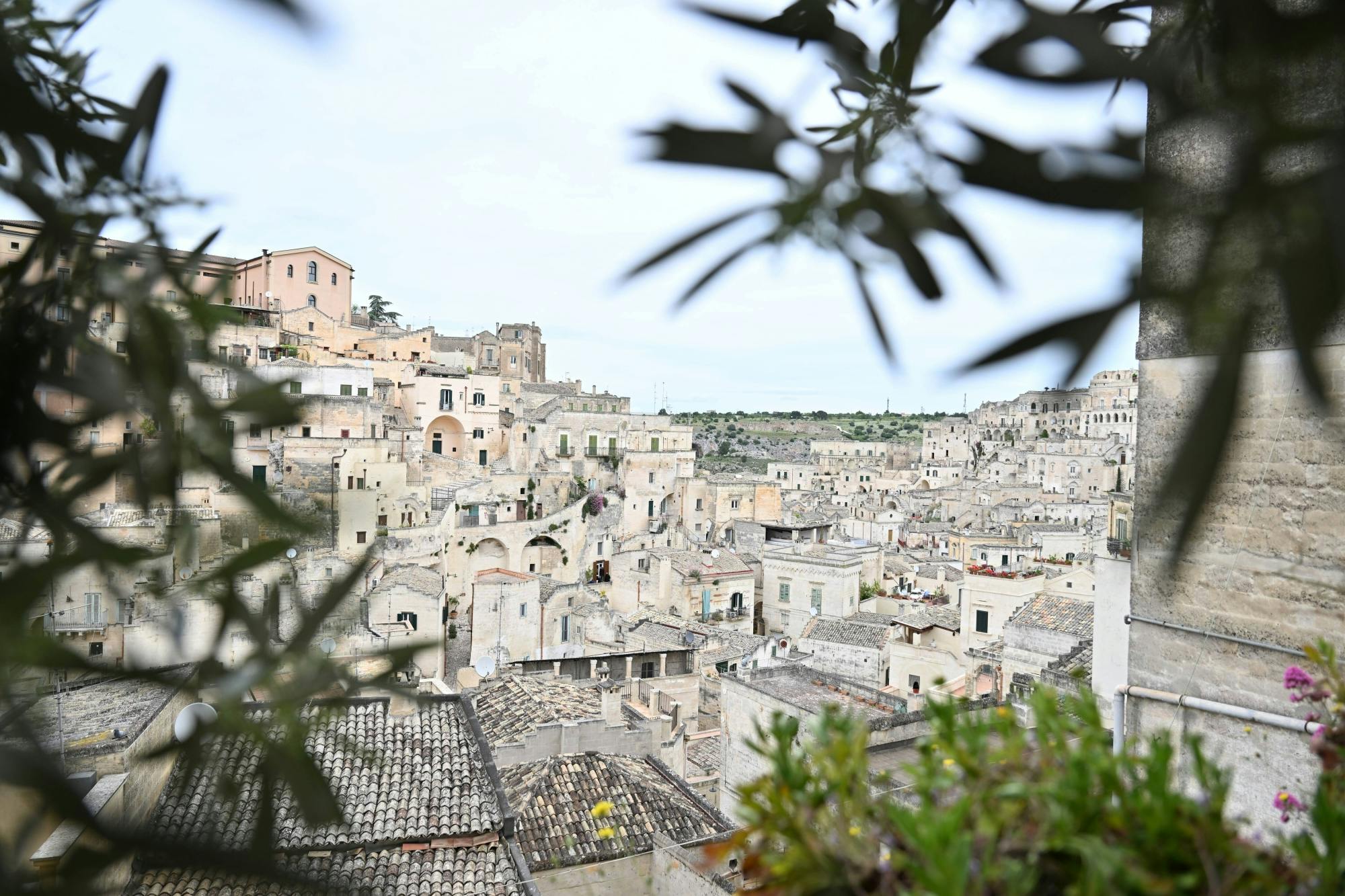 Matera tour with cave homes and local food tasting