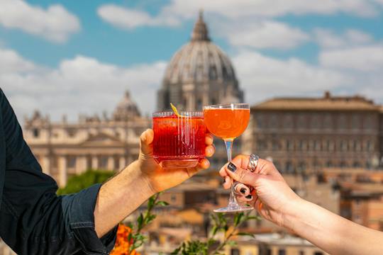 Visite guidée des places et des fontaines de Rome au coucher du soleil avec apéritif