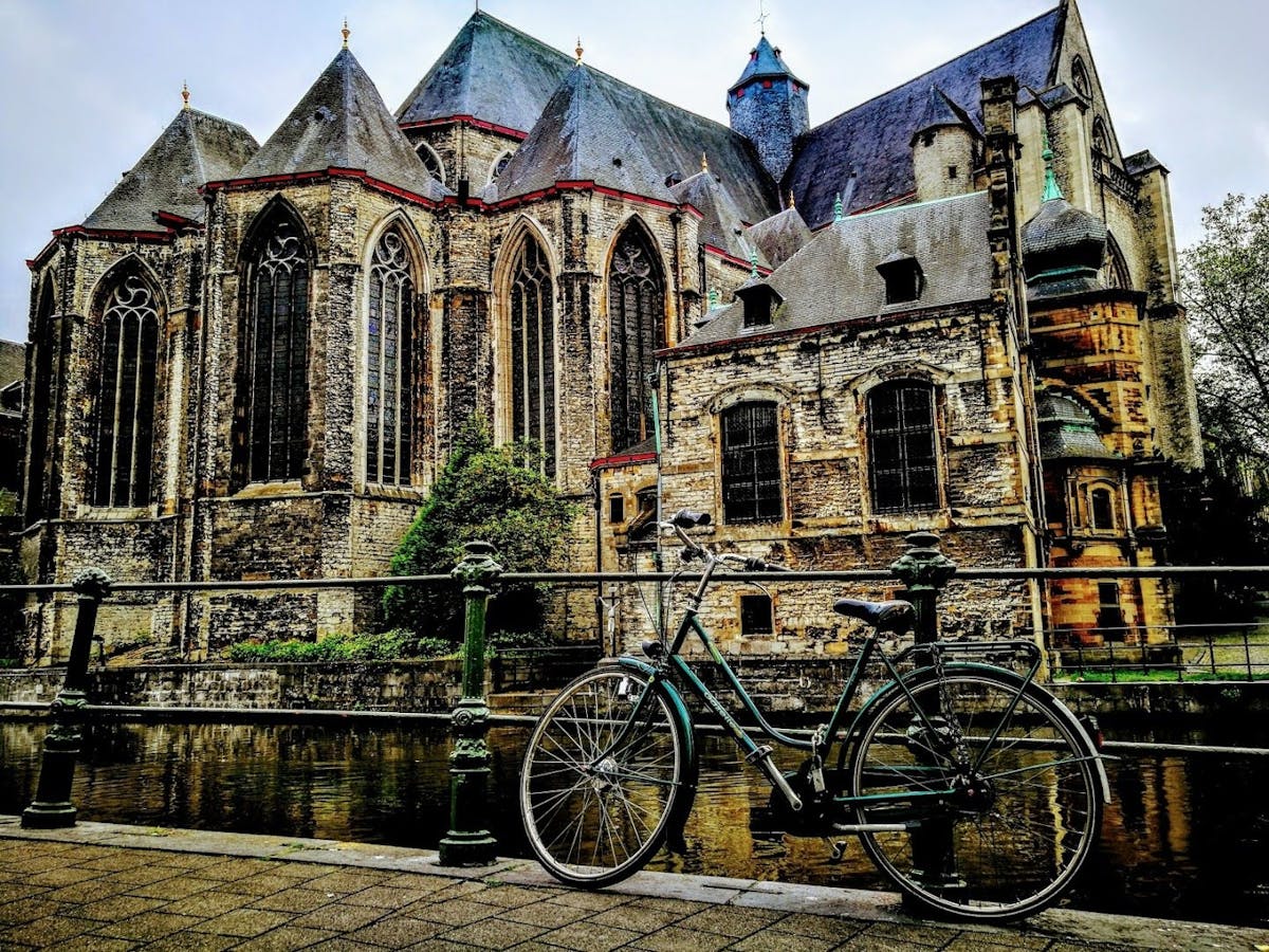 Zelfgeleide audiotour door de historische straten van Gent