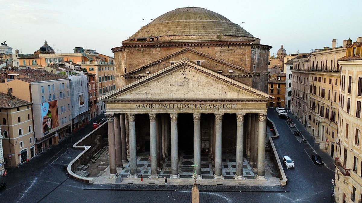 Tour del Pantheon per piccoli gruppi con biglietto d'ingresso salta fila