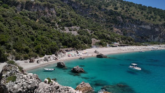 Half-day guided boat tour to Turtle Cave and Kroreza Beach