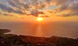 Excursie naar de traditionele dorpen van Karpathos met een diner bij zonsondergang