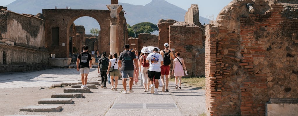 Pompeii guided tour with Amalfi Coast drive from Rome