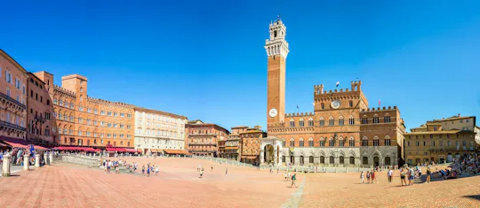 Siena e San Gimignano da Roma: tour enologico in Toscana in un piccolo gruppo