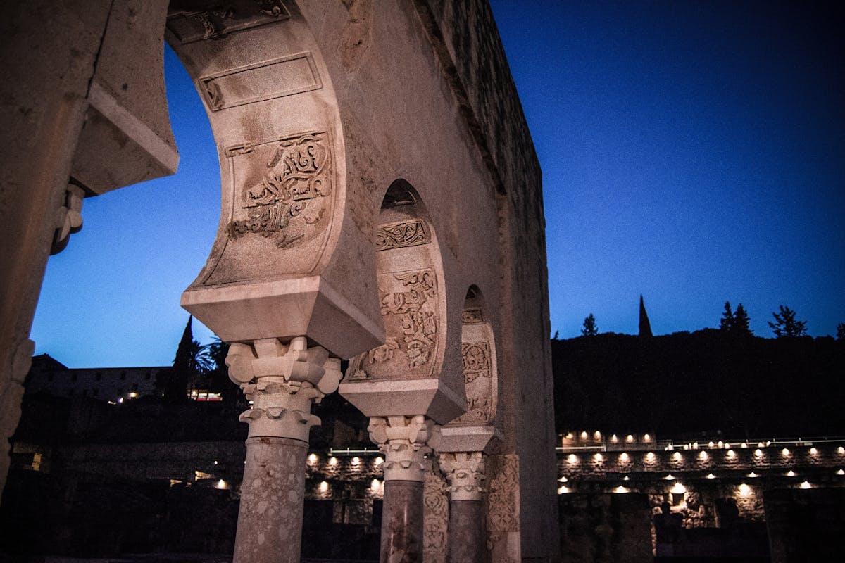 Medina Azahara-rondleiding bij nacht
