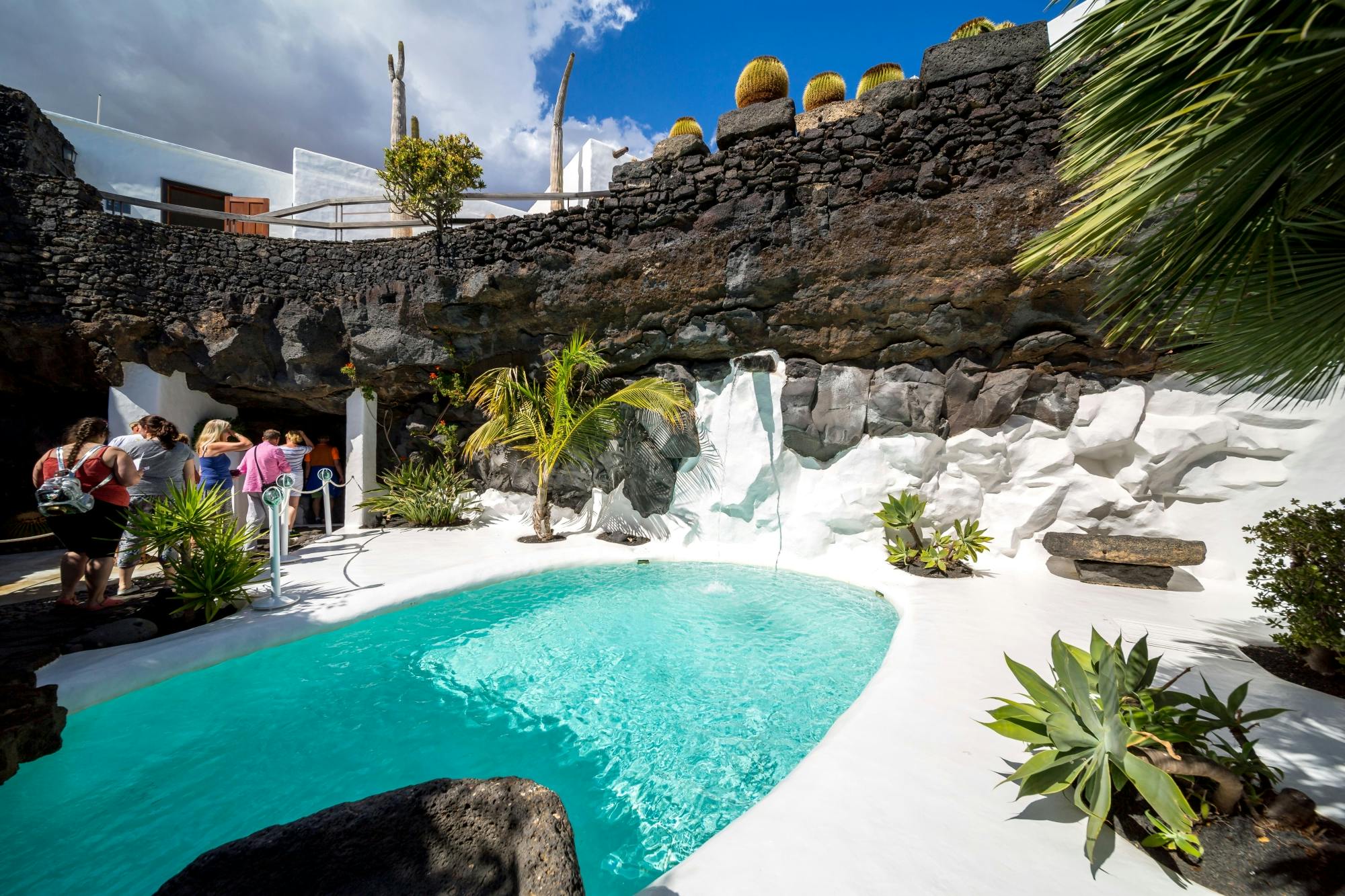 Cesar Manrique’s Lanzarote Tour with Cactus Garden and LagOmar