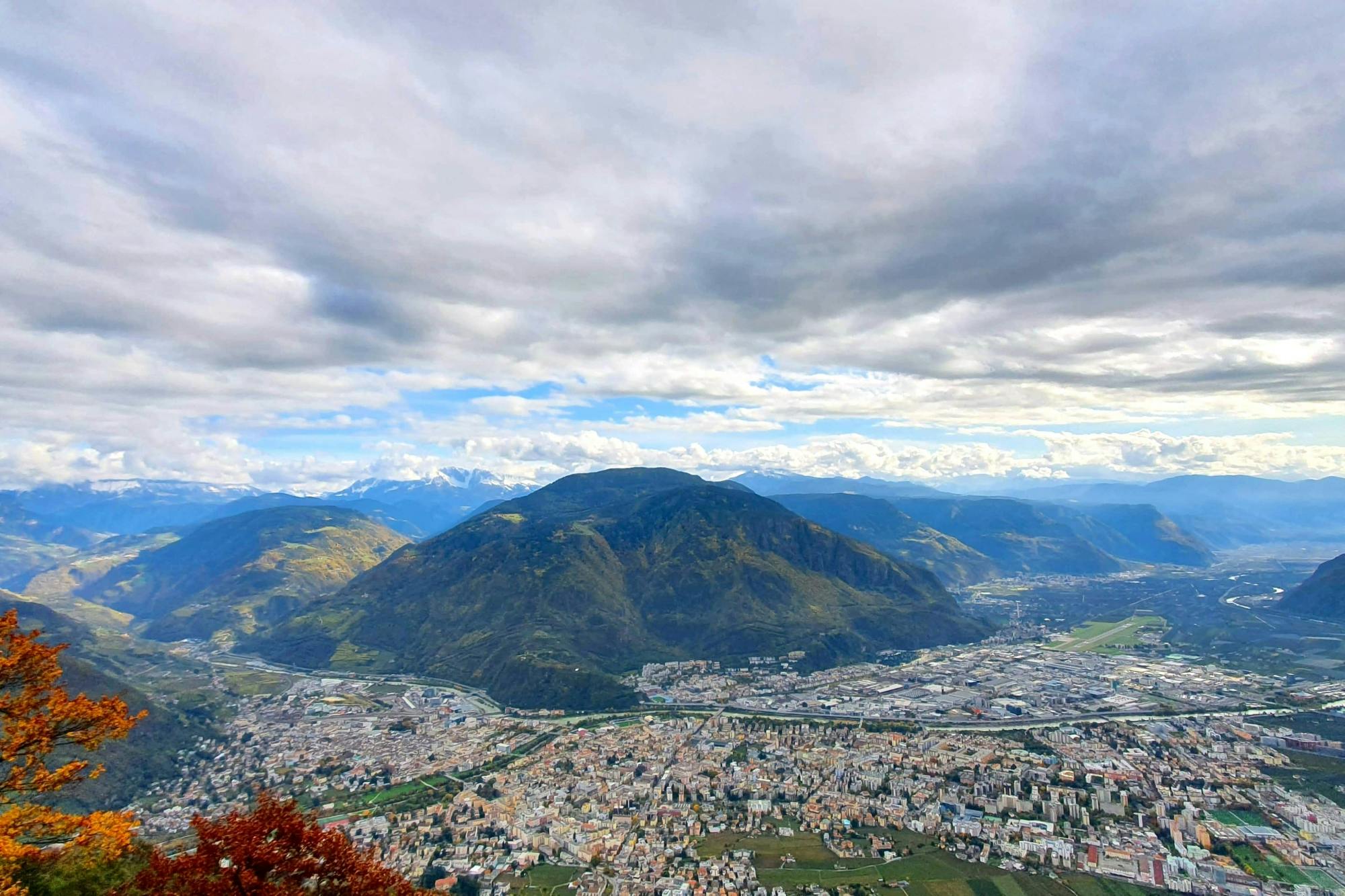 Bolzano and Renon tour with panoramic train ride