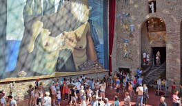 Ingresso para o Teatro-Museu Dalí e visita guiada
