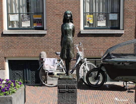 Anne Frank  and WW2 private tour in Amsterdam