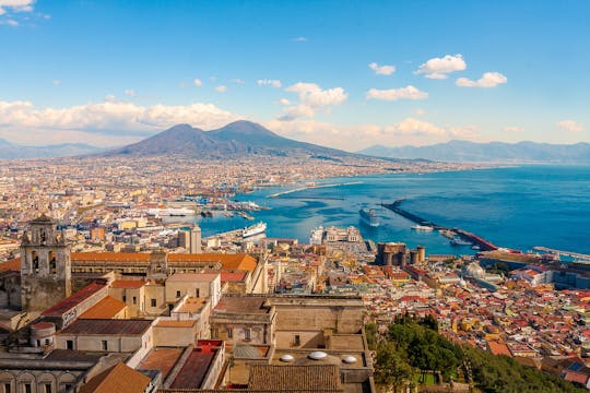 Pompeii and Naples from Rome, enjoy a full-day tour with lunch