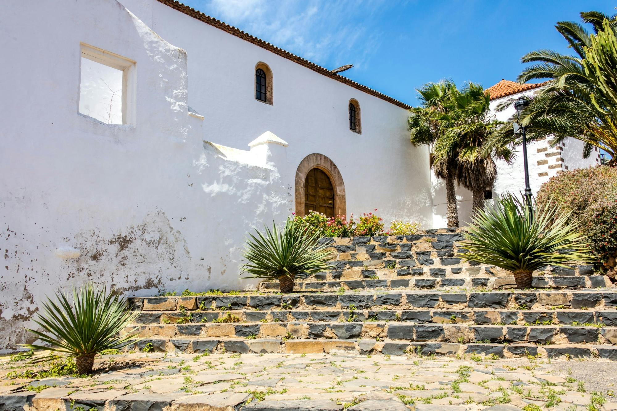 Fuerteventura farm, caves and rural villages tour with lunch