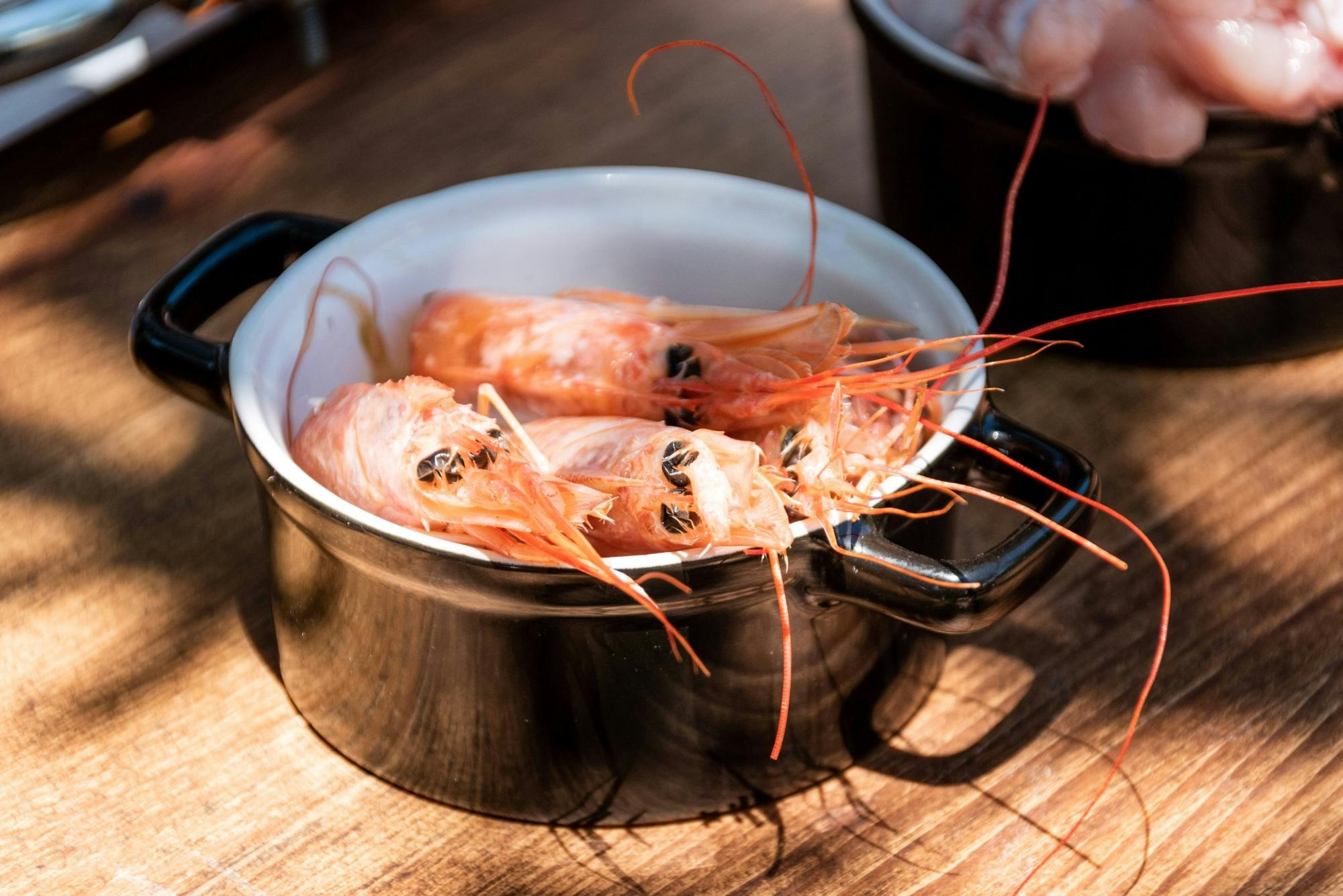 Paella-cooking workshop and tapas in Ibiza with lunch and wine