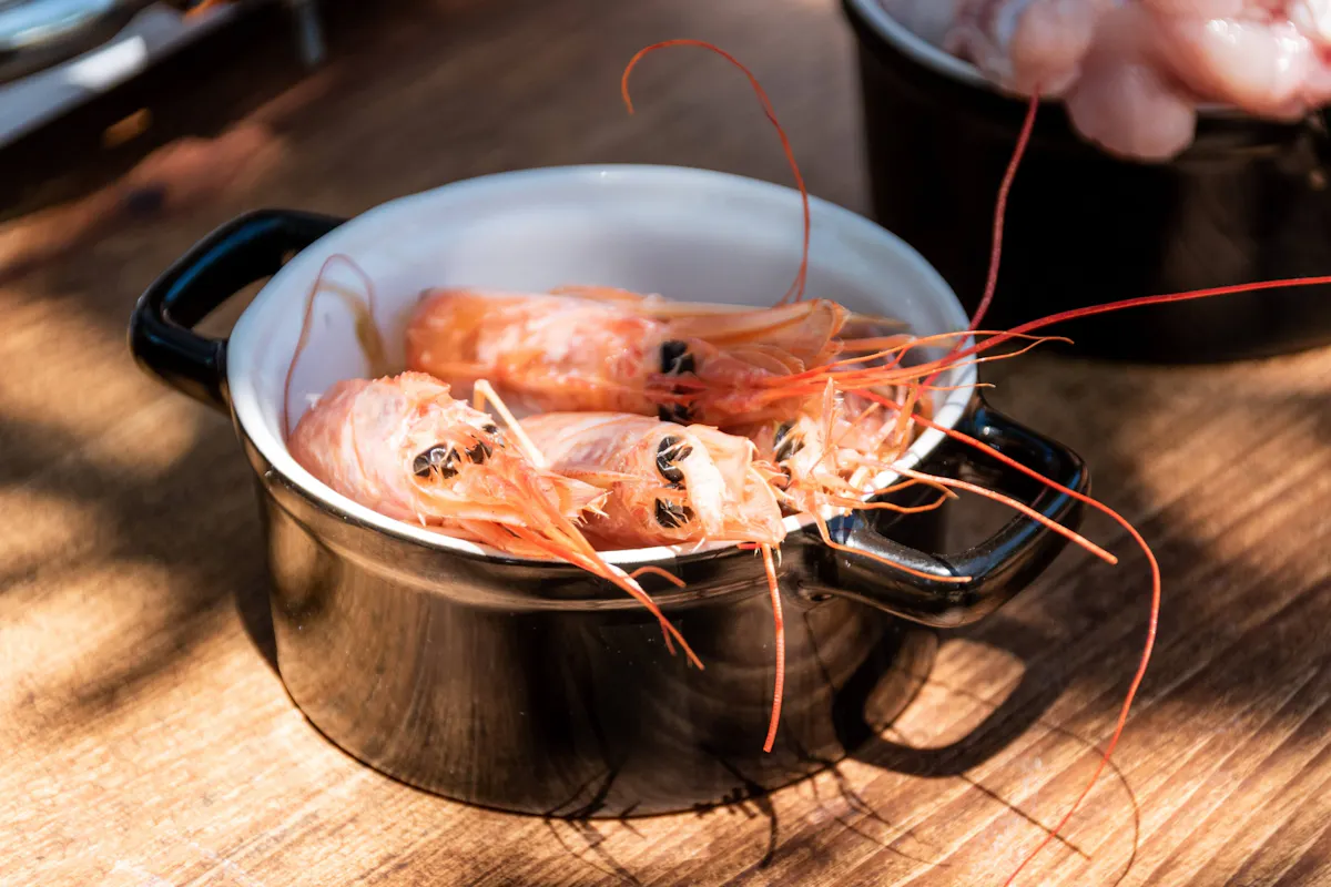 Paella-cooking workshop and tapas in Ibiza with lunch and wine