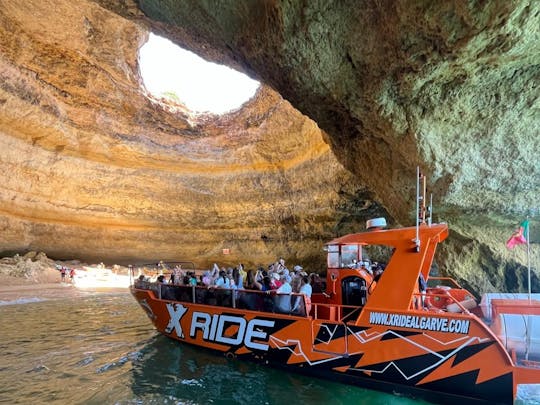 Dolphins and Caves Cruise Tour in Albufeira