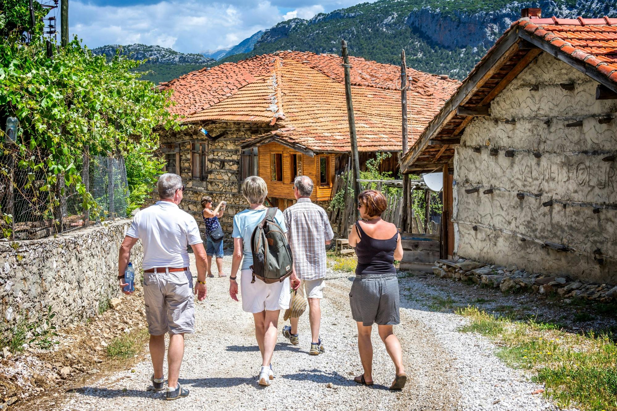 Small-group tour of Ormana and the Altrinbesik Caves in Antalya