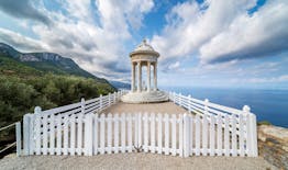 Tour di un giorno intero di Valldemossa e della costa occidentale di Maiorca