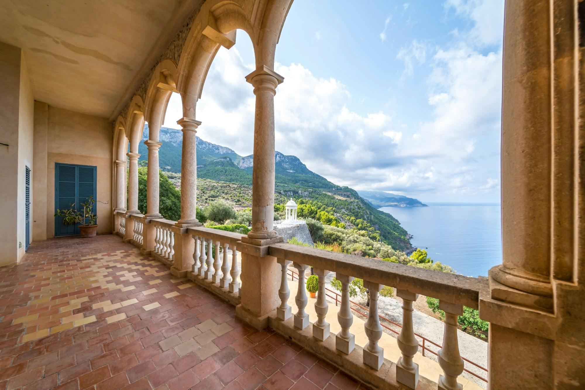 Full-day Valldemossa and Majorca west coast tour
