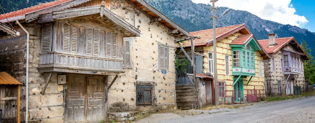 Small-group tour of Ormana and the Altrinbesik Caves in Antalya