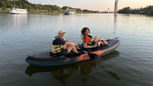 1- or 2-hour kayak rental in Seville