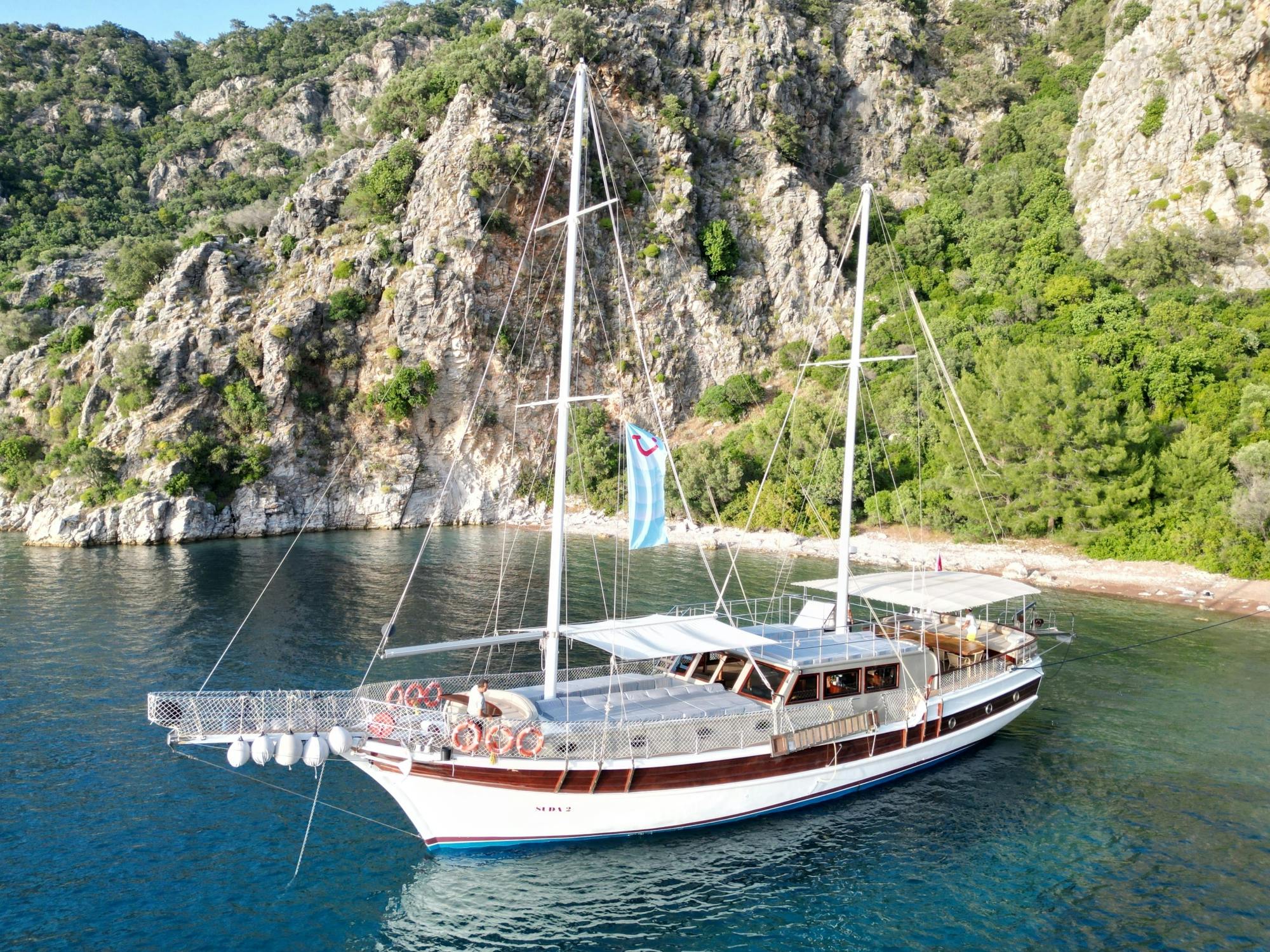 Marmaris adults-only boat cruise with lunch