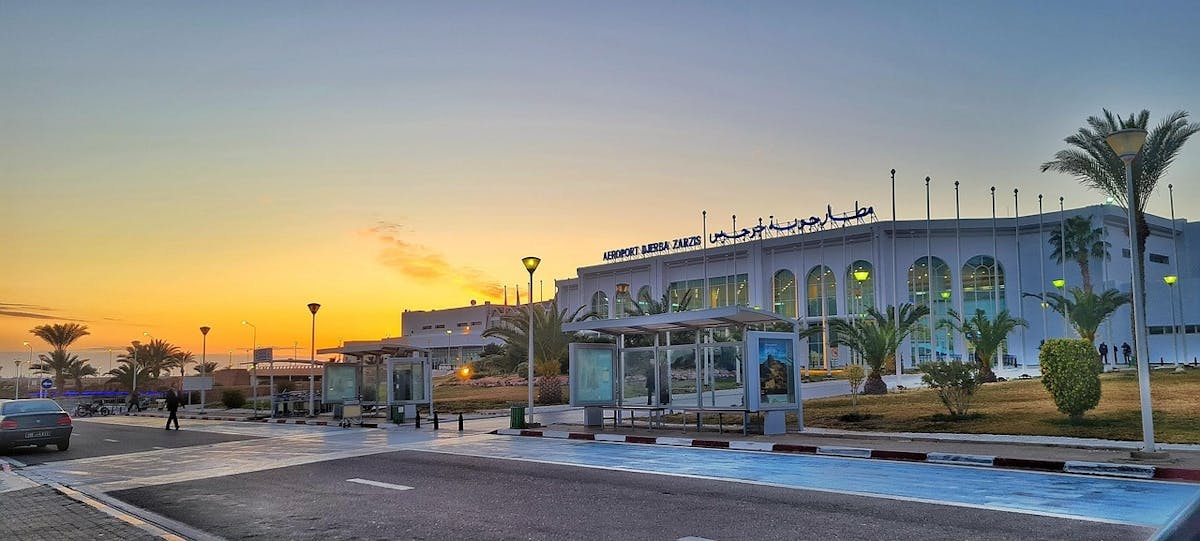 Trasferimento privato di sola andata da o per l'aeroporto di Djerba-Zarzis