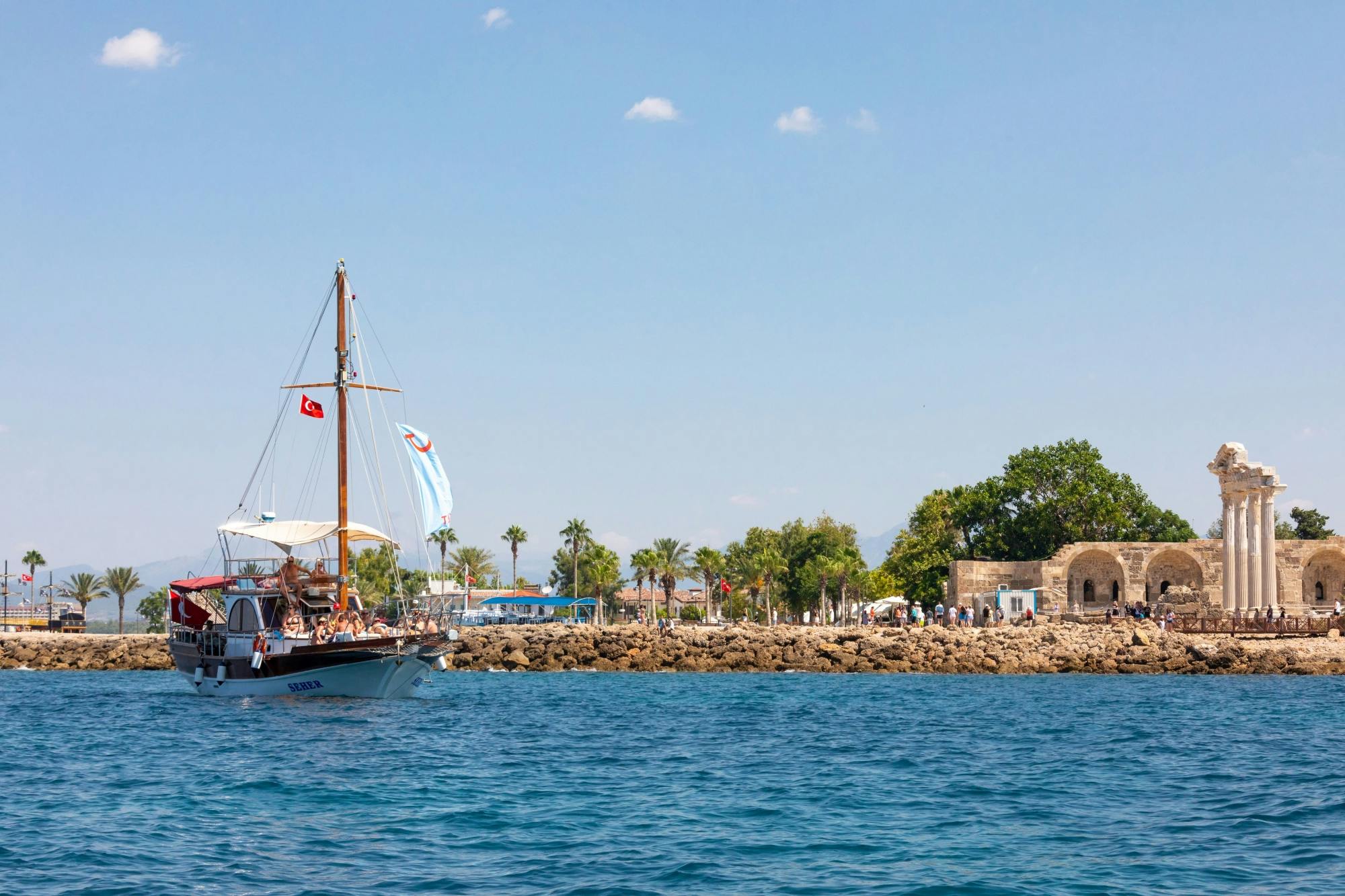 Adults-only Gulet cruise with lunch and drinks from Side