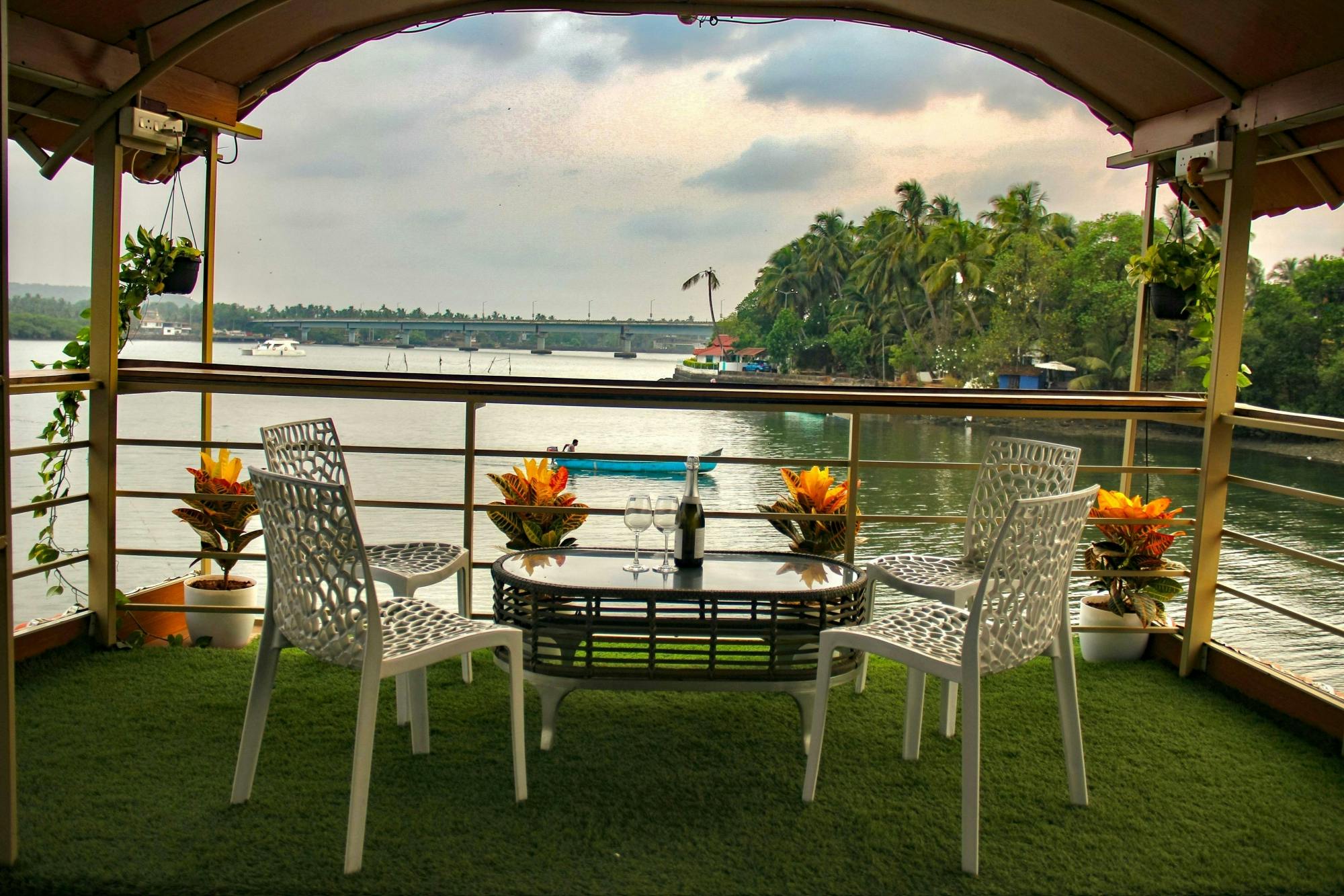 Overnight cruise on Goa’s Chapora River with dinner and breakfast