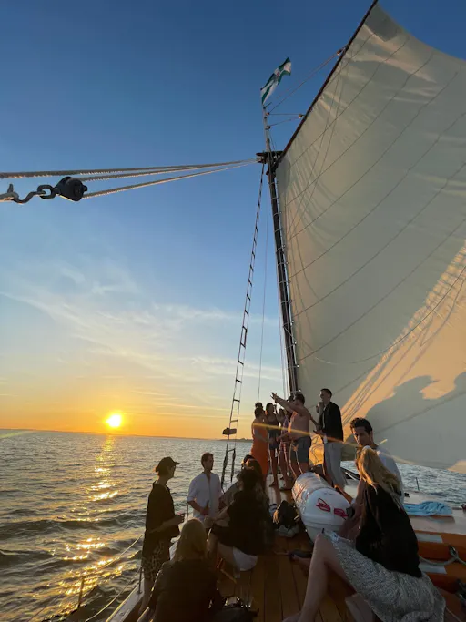 Sunset sailing in the Algarve with tapas, drinks and swimming