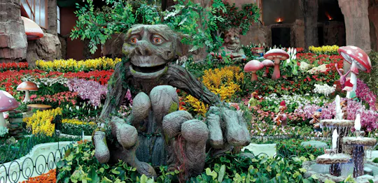Enchanted Garden afternoon show at Magic World