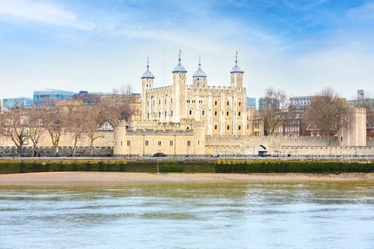Windsor Castle and optional Tower of London tour with entry tickets