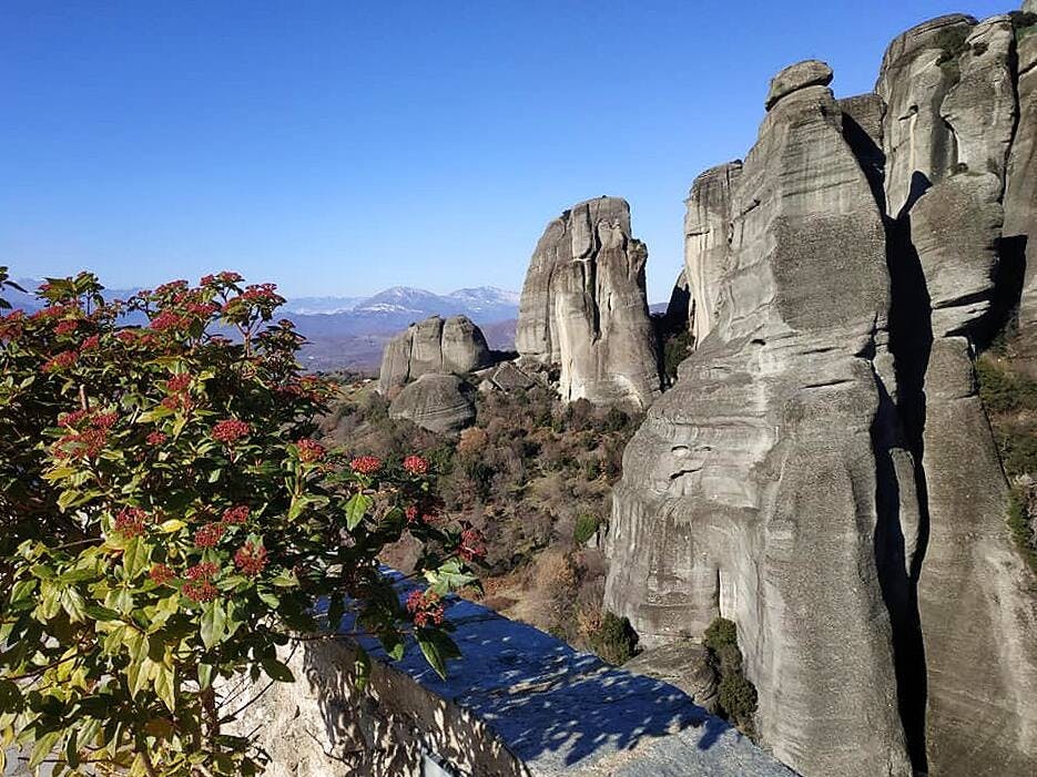 Meteora monasteries tour with traditional Greek lunch