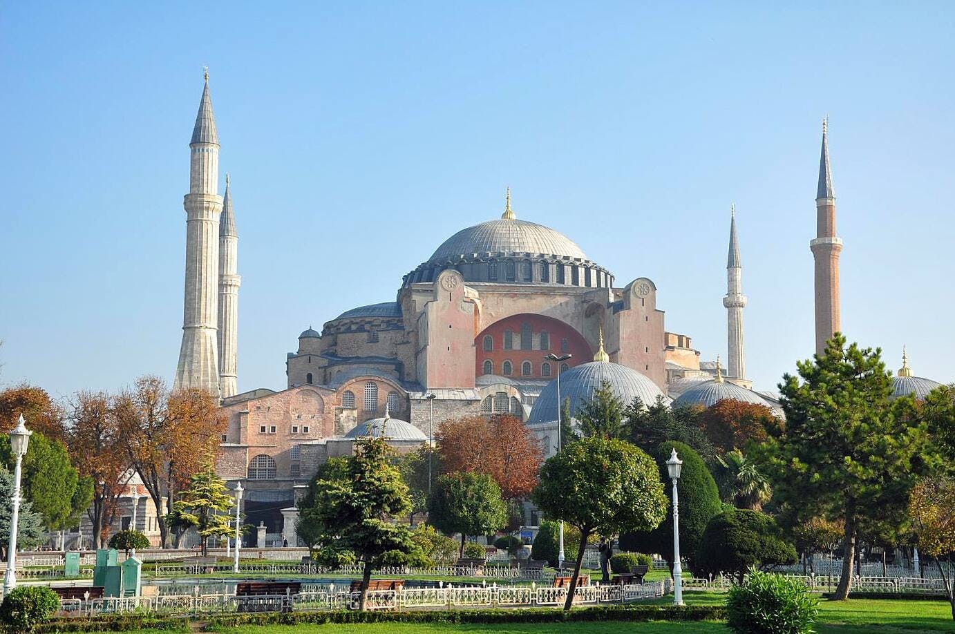 Turistalya Istanbul tour with flights included