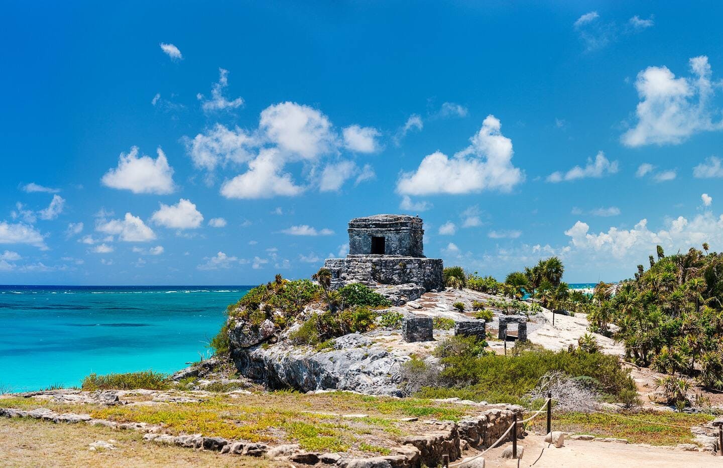 Tulum tour and Playa del Carmen visit with lunch from Cancun